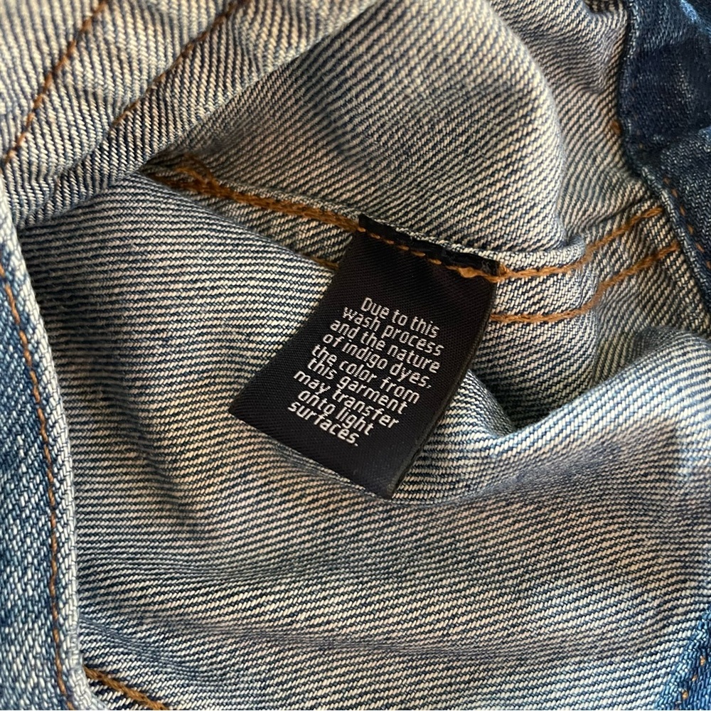 Madewell Women's Solid Button Down Denim Jacket B… - image 6